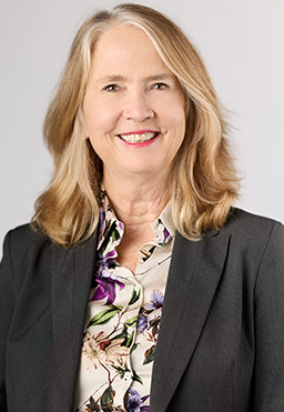 Photo of Ms Stephanie Johnston